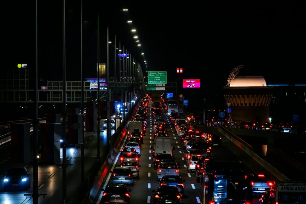 Delhi traders demand ban on DTC mini buses in Connaught Place over traffic woes