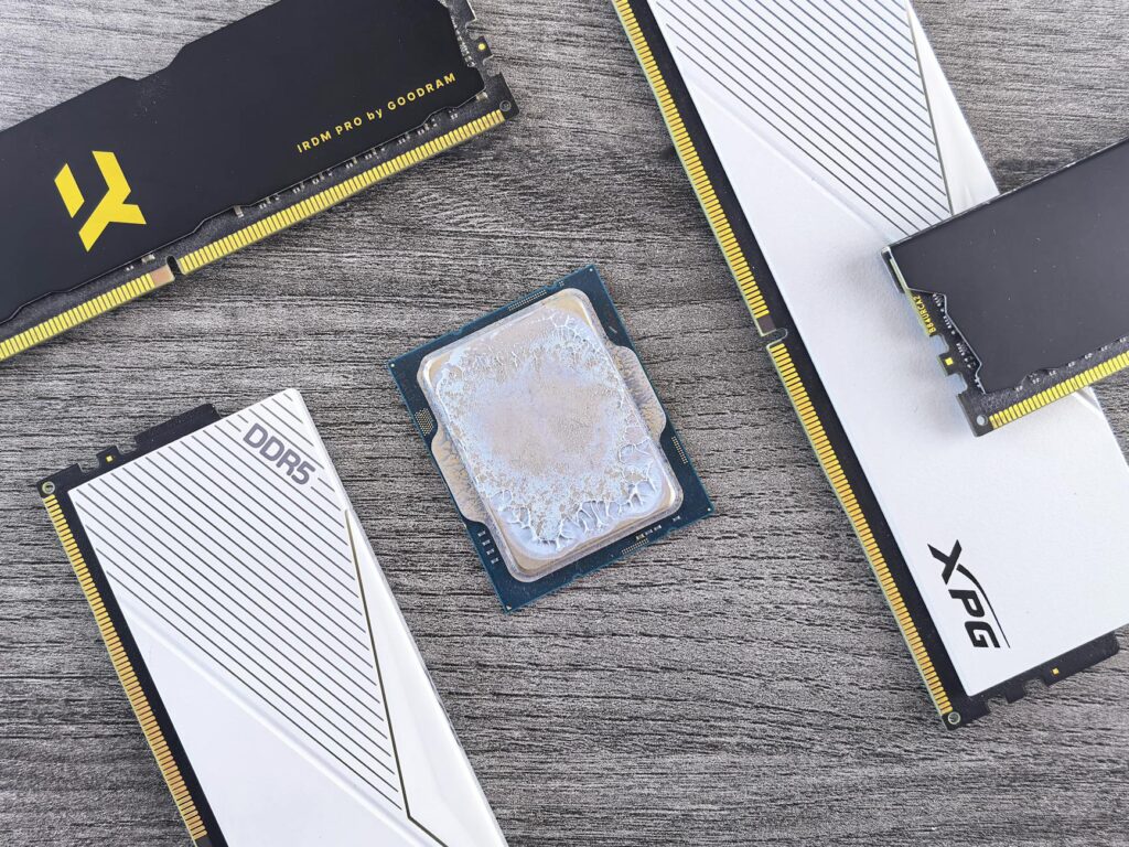 How a Modder Cut $130 by Crafting 32 GB DDR5 Desktop DIMMs from Laptop Modules