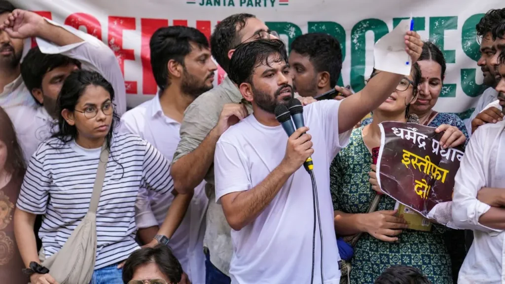 CJP, Opposition Groups Hold Protests Over Gyanesh Kumar and Electoral Roll Revision Abhijeet Dipke, founder of the Cockroach Janata Party, addressing supporters at a protest