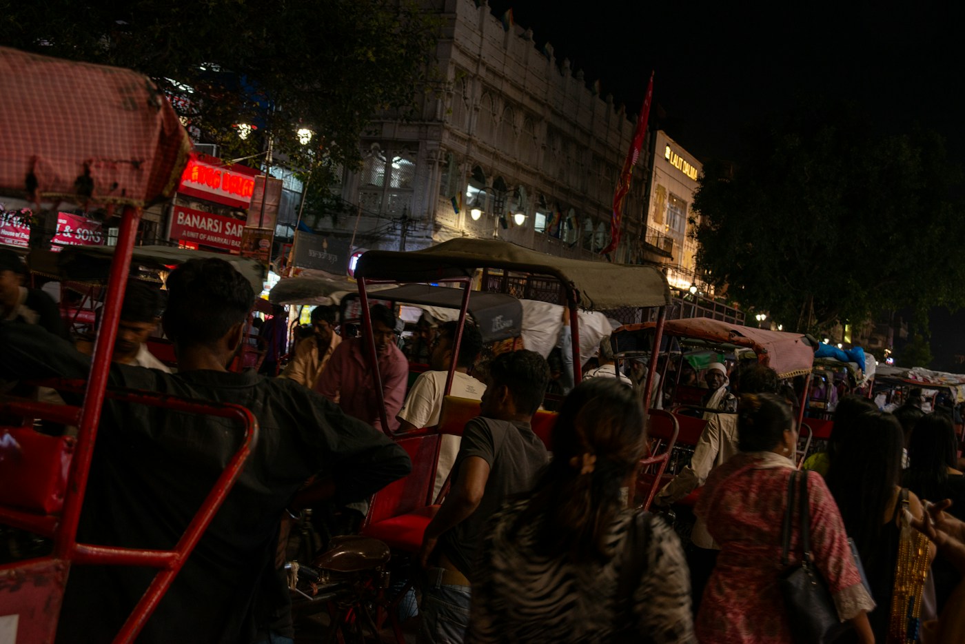 Dhruv Rathee Detained in Gurugram Ahead of Delhi Protest Against CEC Gyanesh Kumar Busy Delhi street, representative image illustrating the citywide movement restrictions ahead of a protest