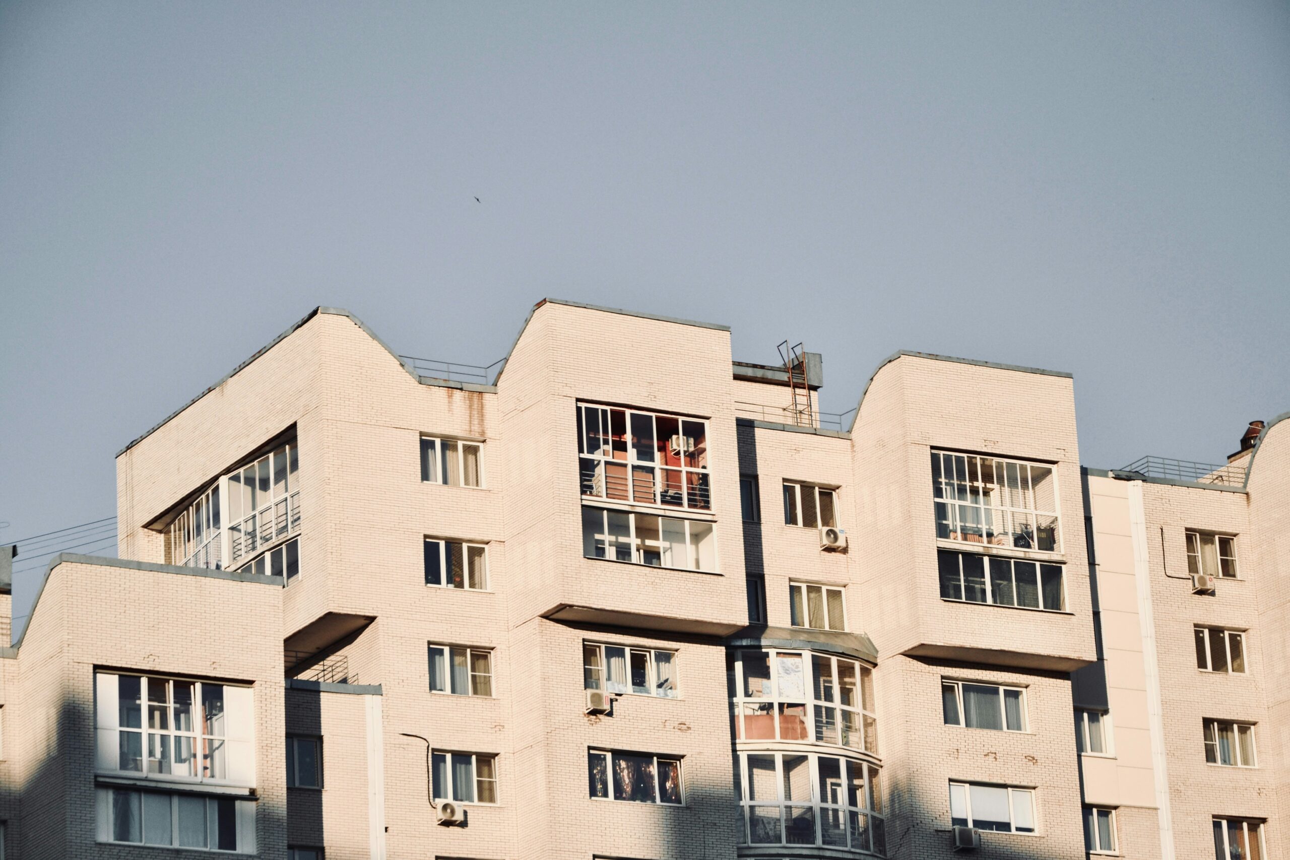 WHO Seeks Answers From Russia Over Lab Worker’s Unexplained Pneumonia and Reported Second Case Research facility in Irkutsk, Russia, illustrating the Siberian laboratory at the centre of the pneumonia investigation