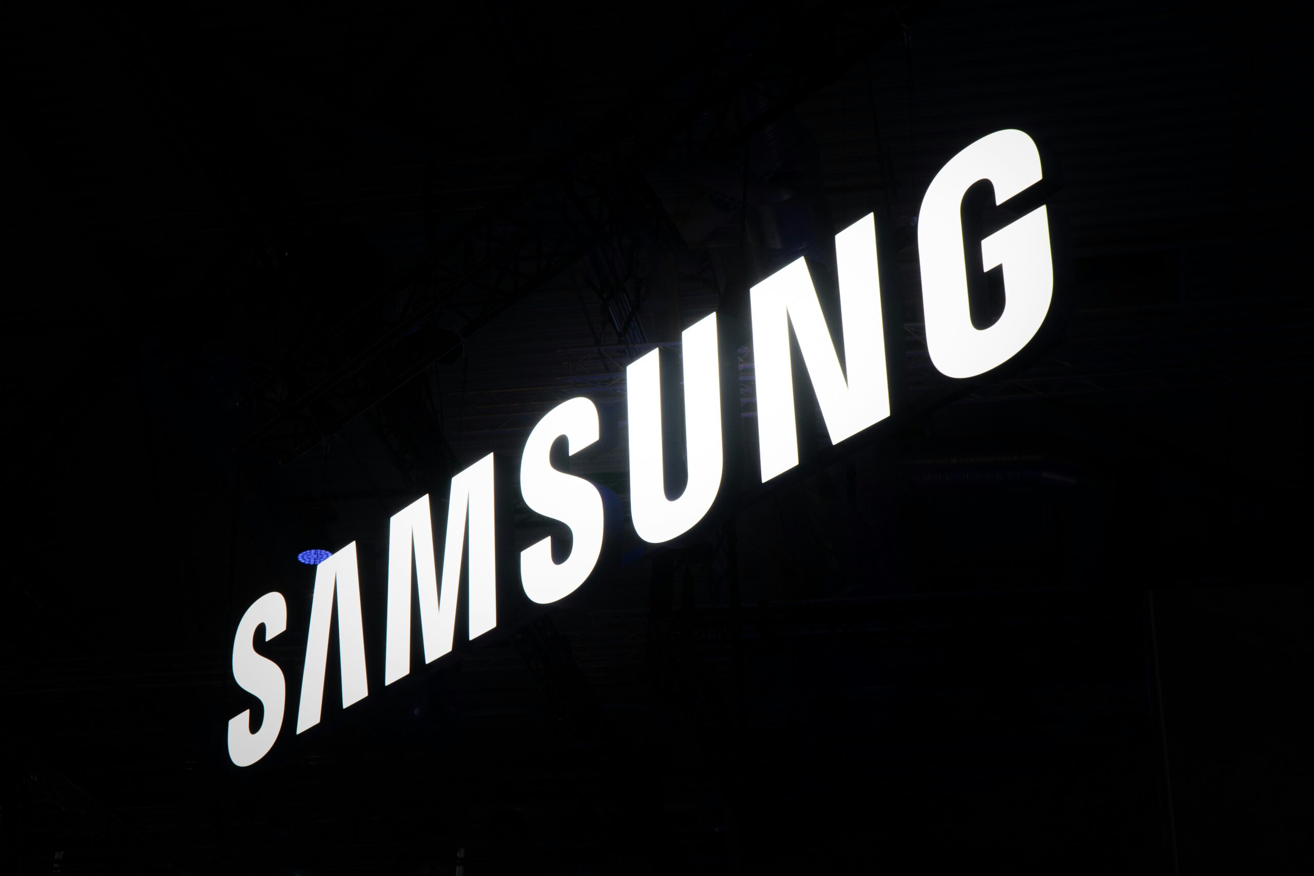 Samsung Q3 Profit Seen Jumping Nine-Fold as AI Memory Boom Drives Chip Demand Close-up of semiconductor technology illustrating the memory chip supply behind the AI boom