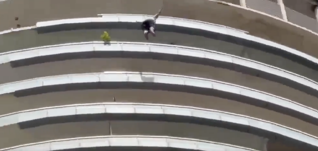 Noida Supernova Death: Man Dies After Fall From High-Rise, Police Investigate Men died of suicide in Noida