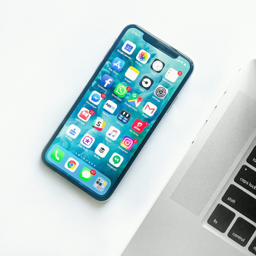 Flipkart Big Billion Days 2026 Opens With Smartphone Deals on iPhone 17, Galaxy S25 and More Smartphone illustrating the electronics and mobile deals expected during Flipkart Big Billion Days 2026